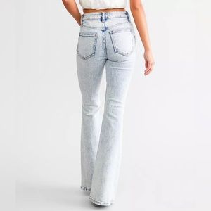 NWOT size 27 Willow & Root Flare Acid Washed Flare Jeans